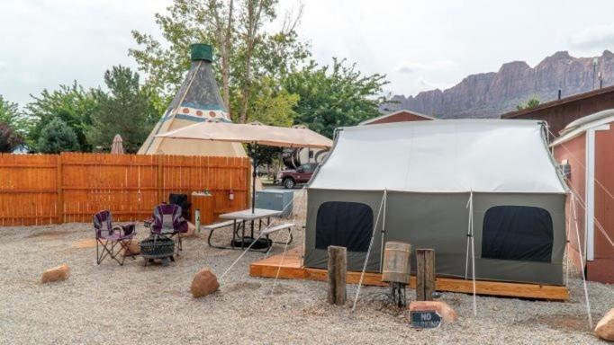 Funstays Glamping Setup Tent In Rv Park #4 Ok-T4 Моаб Екстер'єр фото